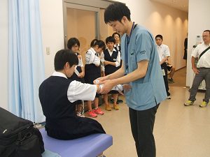 中学2年生 体験学習のため来校 柔道整復学科